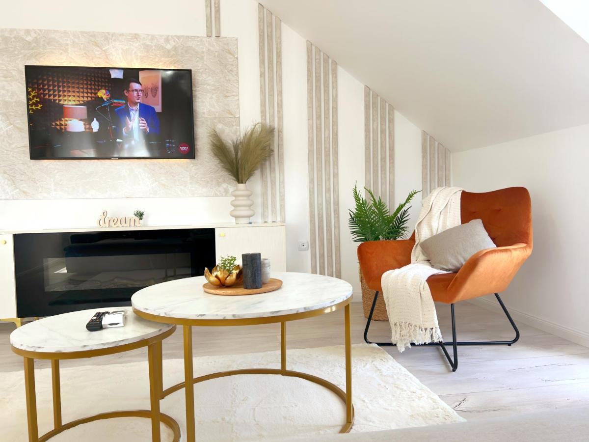 Studio Poienii - A Cozy Stay 5 Min Away From The Center Bistriţa المظهر الخارجي الصورة
