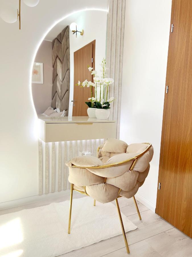 Studio Poienii - A Cozy Stay 5 Min Away From The Center Bistriţa المظهر الخارجي الصورة